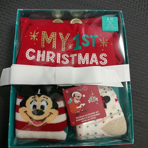 Mickey Mouse & Friends My 1st Christmas Beanie Set 6-12M Baby Hat Socks Diaper - Picture 2 of 11